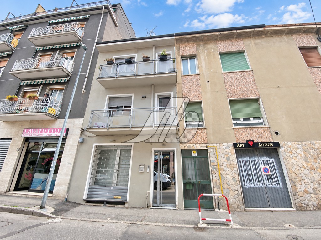 1. A531 – ESTERNO
