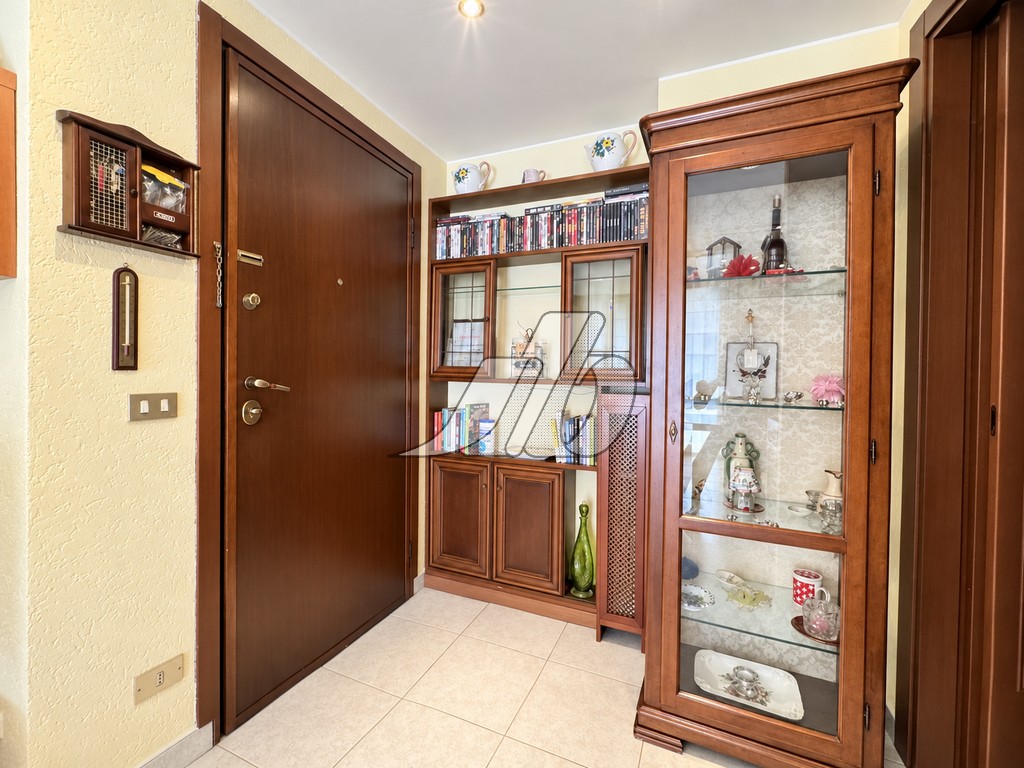 12. B476 – INGRESSO1B