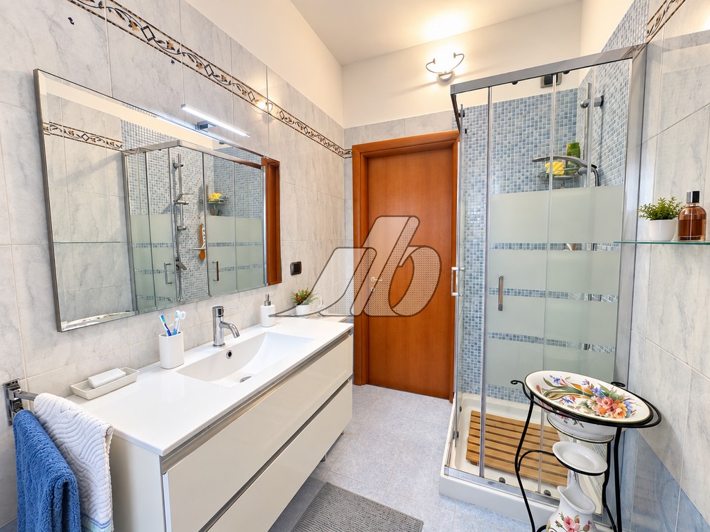 23. B475 – BAGNO1B