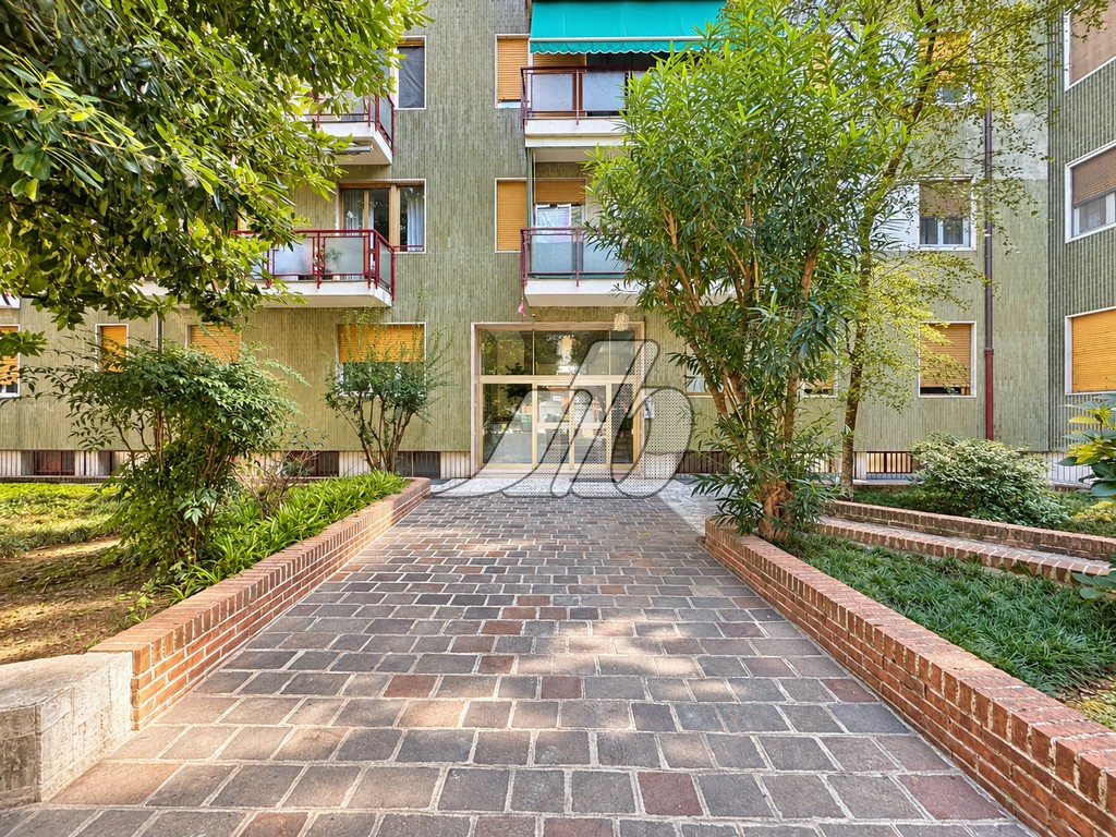 27. B476 – GIARDINO CONDOMINIALE1C