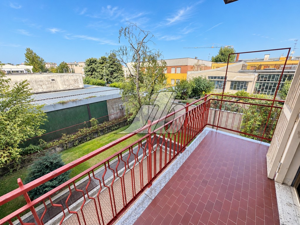 16. T501 – BALCONE1B