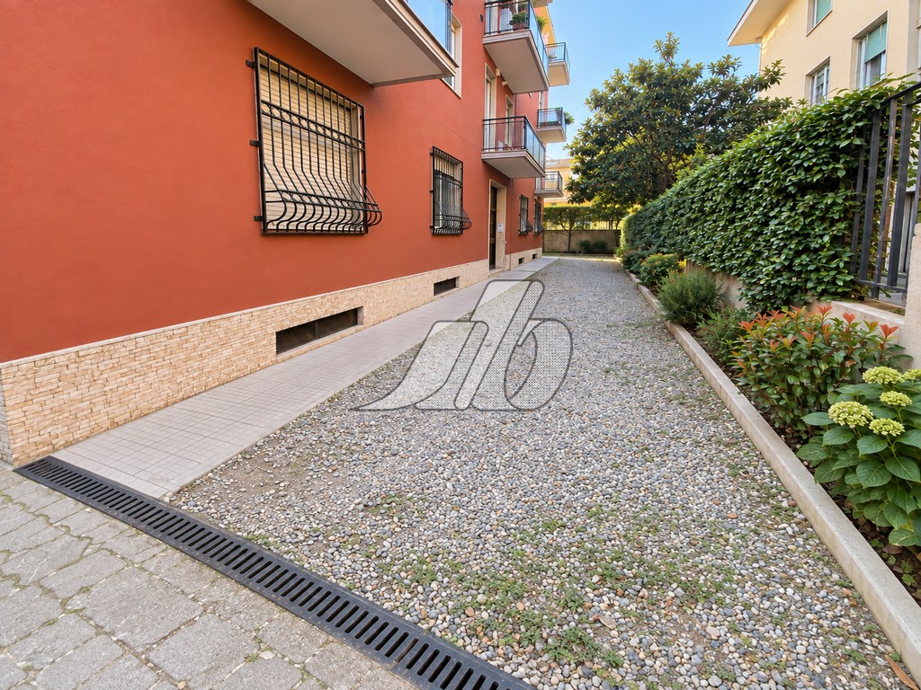 17. B473 – INTERNO
