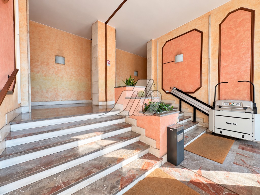 20. T501 – INTERNO1B